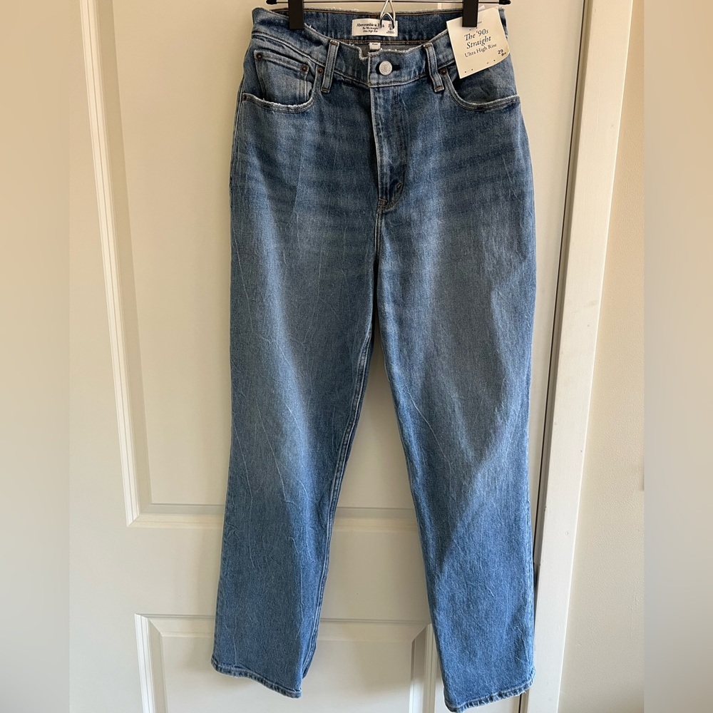 Abercrombie Jeans 90s Straight Ultra High Rise Size 8